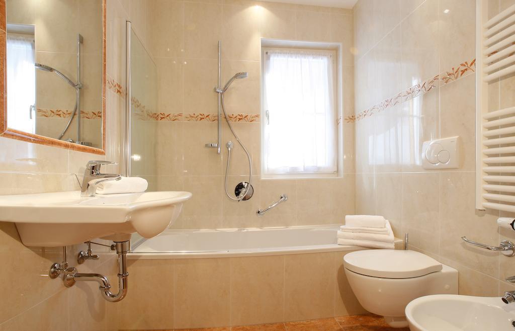 Apartments Antines Сельва-ді-Валь-Гардена Номер фото